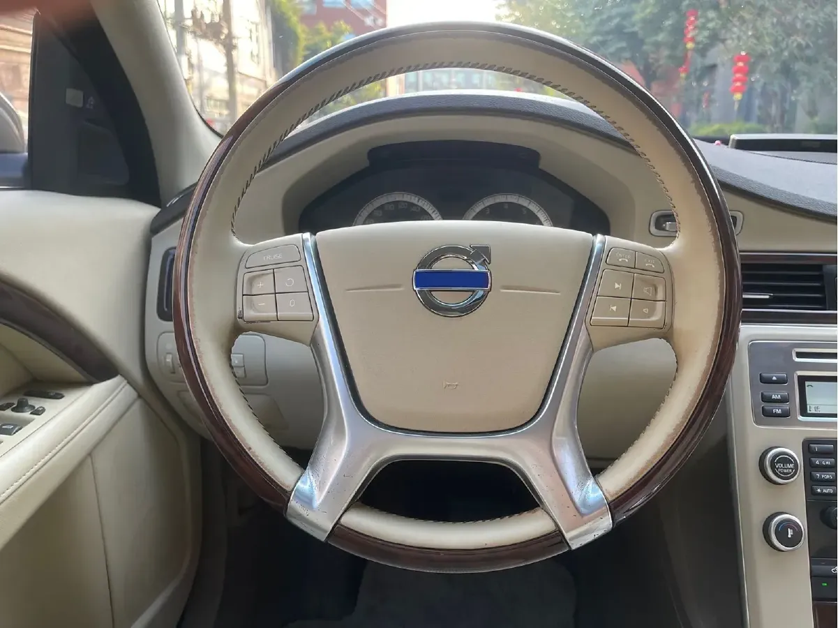2011 Volvo S80L 2.0T 203HP L4 6DCT,autocango,china used car exporter,china ev exporter,chinese used car exporter,chinese used ev exporter