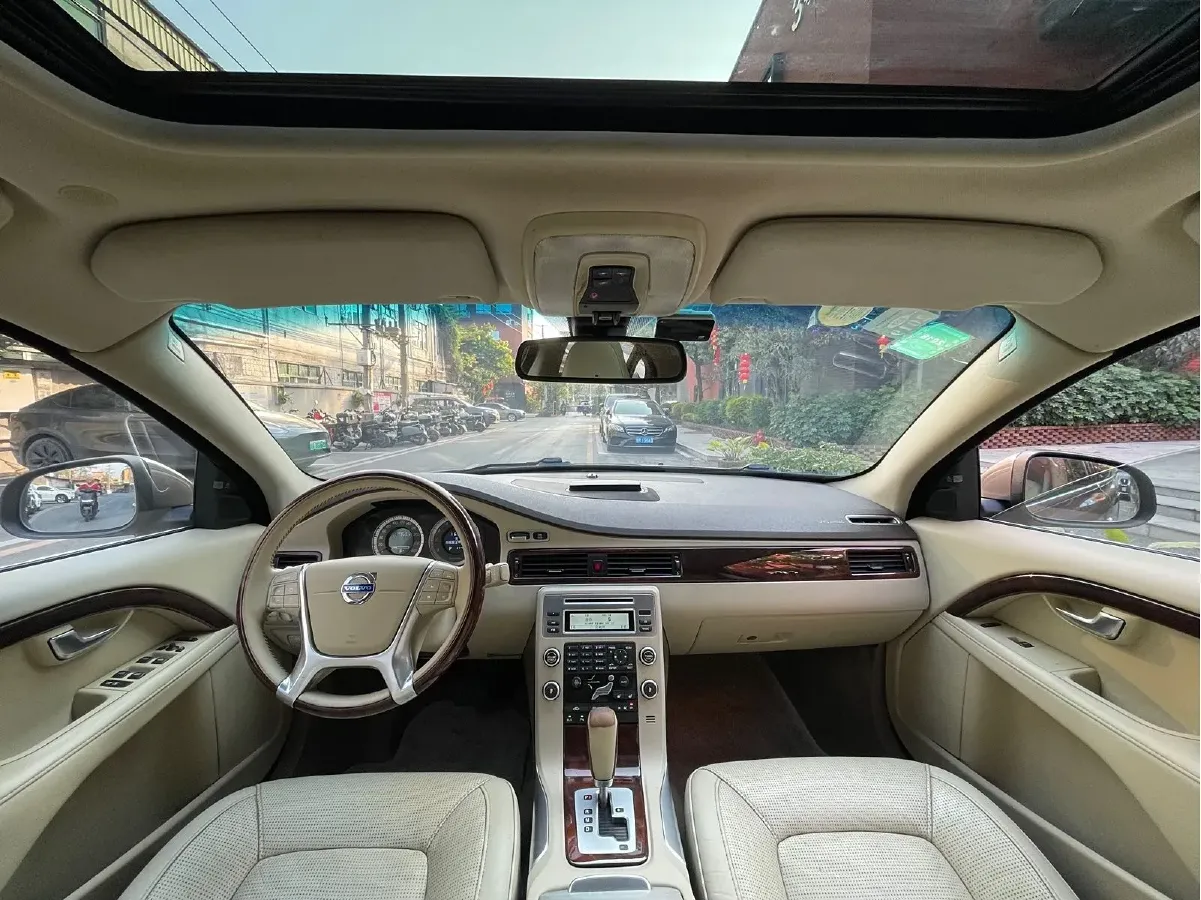 2011 Volvo S80L 2.0T 203HP L4 6DCT,autocango,china used car exporter,china ev exporter,chinese used car exporter,chinese used ev exporter