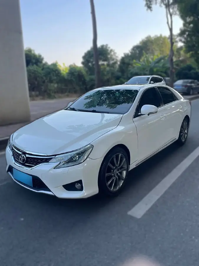 2013 Toyota Reiz 2.5L 193HP V6 6AT