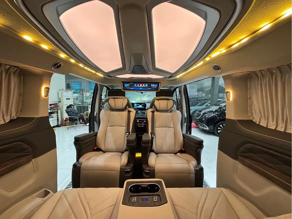 2023 JunTian HeiWuShi Youth 2.0T 220HP L4 9AT,autocango,china used car exporter,china ev exporter,chinese used car exporter,chinese used ev exporter