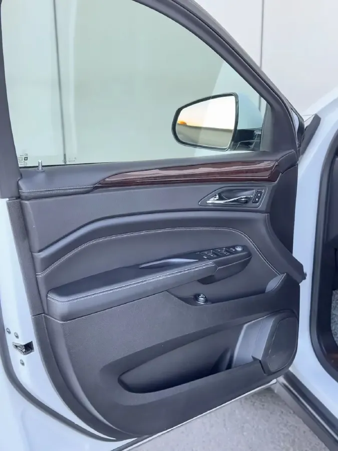 2014 Cadillac SRX 3.0L 271HP V6 6AT,autocango,china used car exporter,china ev exporter,chinese used car exporter,chinese used ev exporter