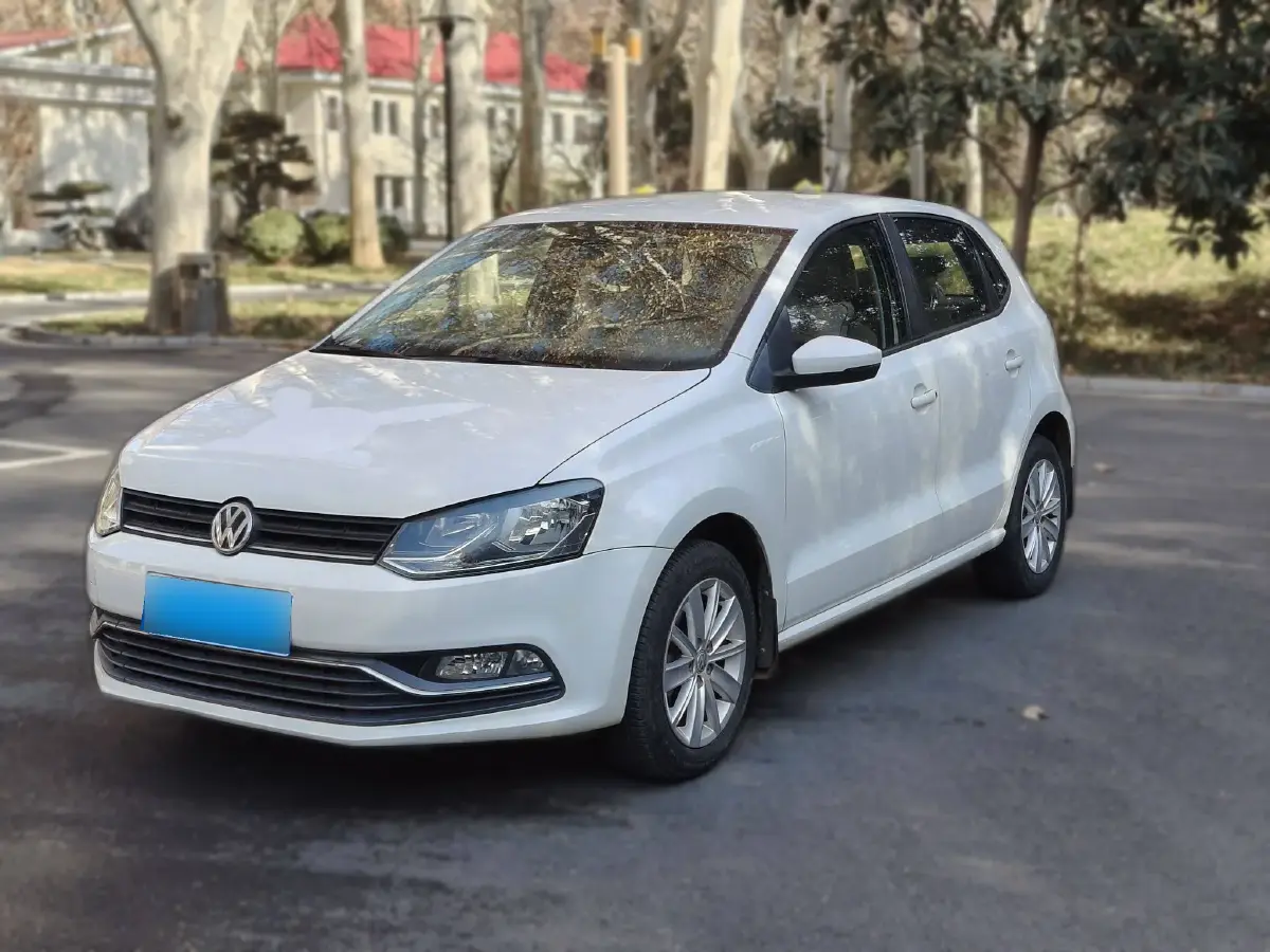 2014 Volkswagen Polo 1.6L 110HP L4 6AT