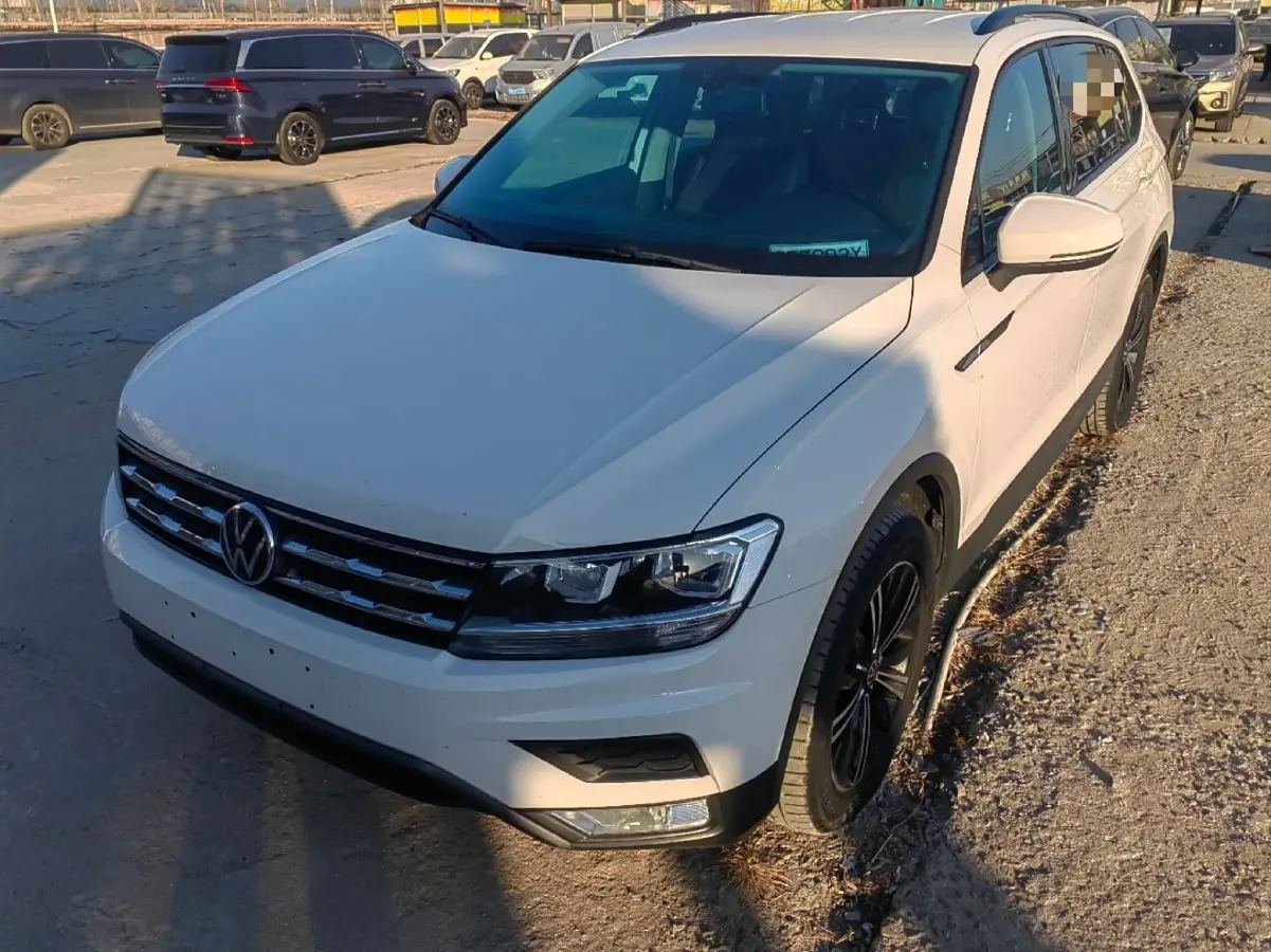 2021 Volkswagen Tiguan L 2.0T 186HP L4 7DCT