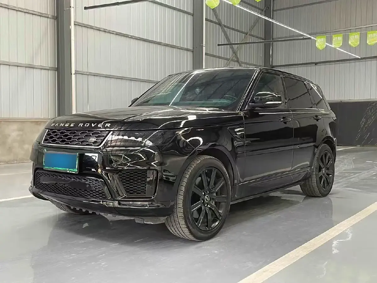 2018 Land Rover Range Rover Sport 2.0T 300HP L4 8AT PHEV 13.1KWH