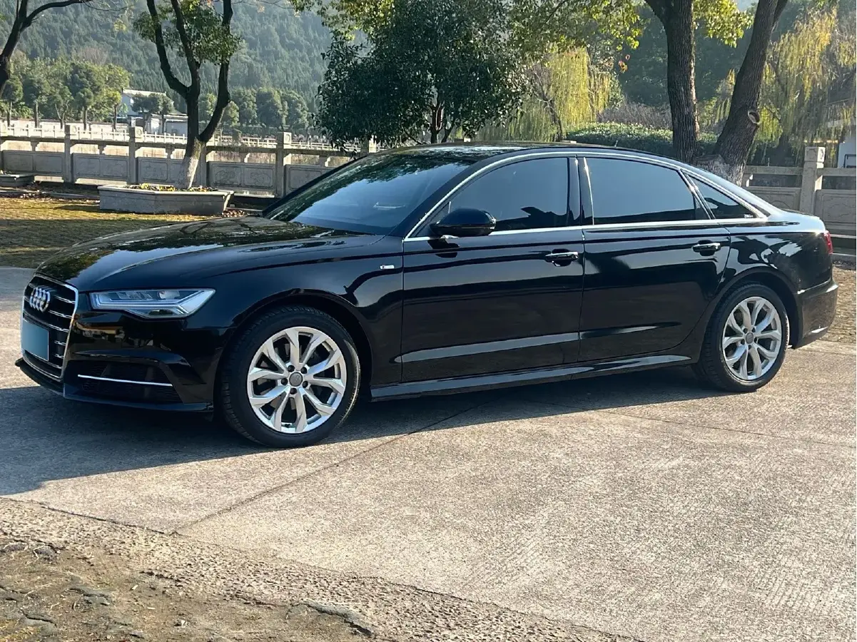 2018 Audi A6L 2.0T 224HP L4 7DCT