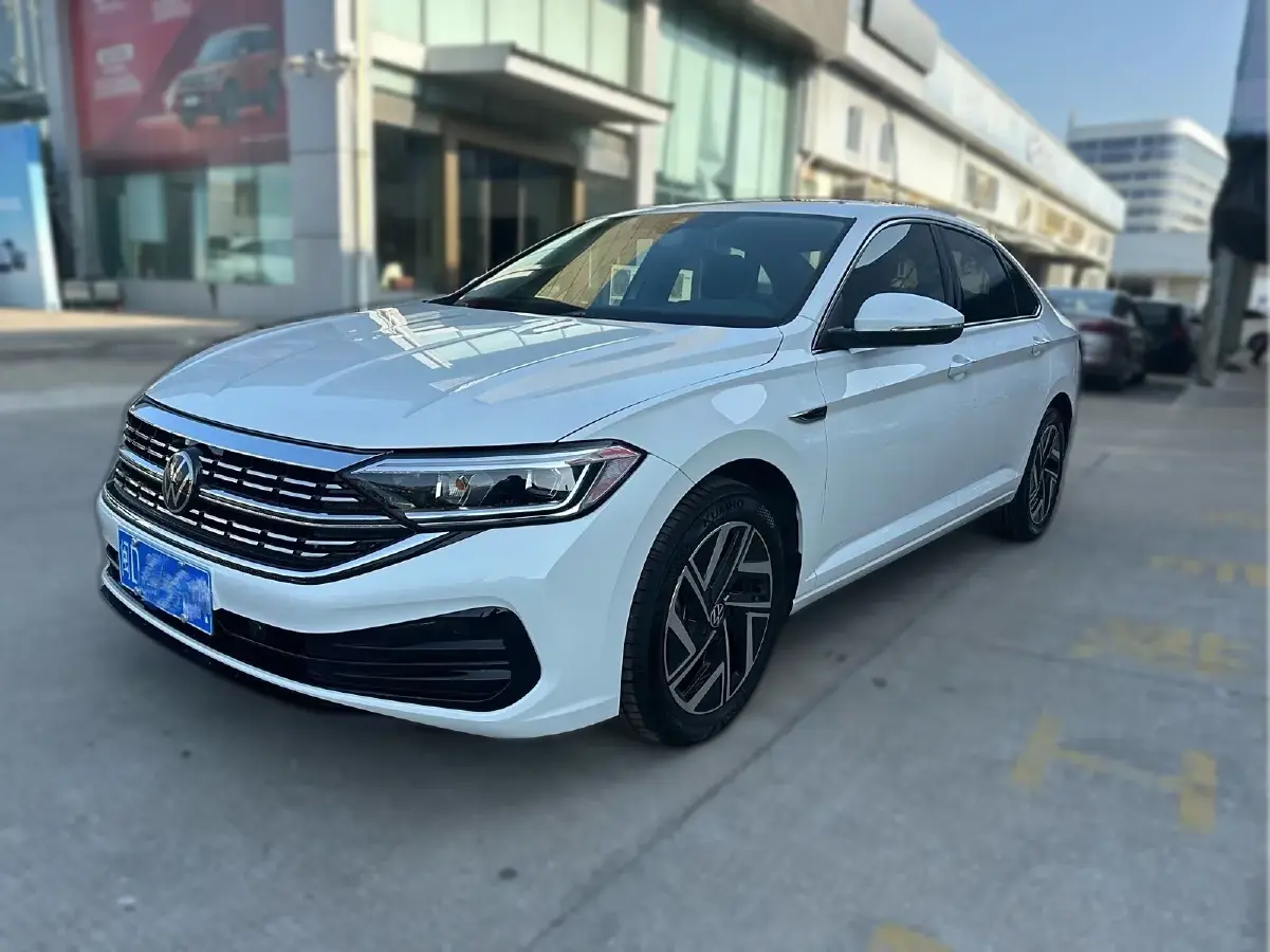 2024 Volkswagen Sagitar 1.5T 160HP L4 7DCT