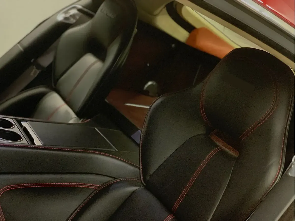 2010 Aston Martin Rapide 6.0L 477HP V12 6AT,autocango,china used car exporter,china ev exporter,chinese used car exporter,chinese used ev exporter