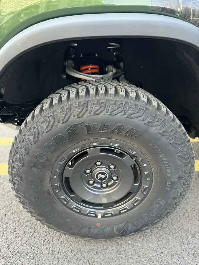 2024 Ford Bronco 2.3T 275HP L4 10AT,autocango,china used car exporter,china ev exporter,chinese used car exporter,chinese used ev exporter