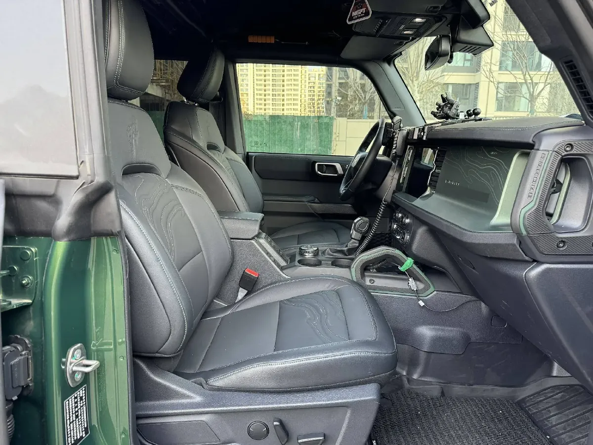 2024 Ford Bronco 2.3T 275HP L4 10AT,autocango,china used car exporter,china ev exporter,chinese used car exporter,chinese used ev exporter