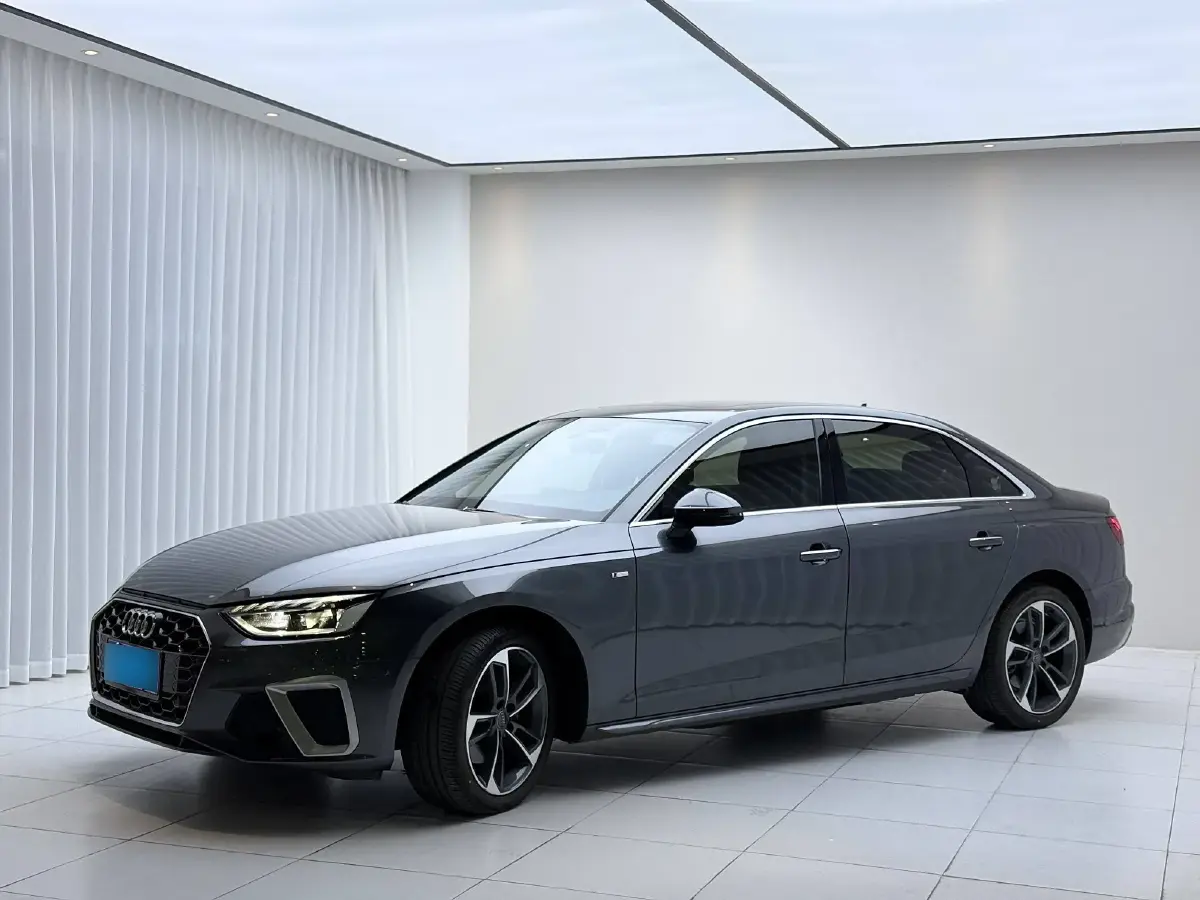 2020 Audi A4L 2.0T 190HP L4 7DCT