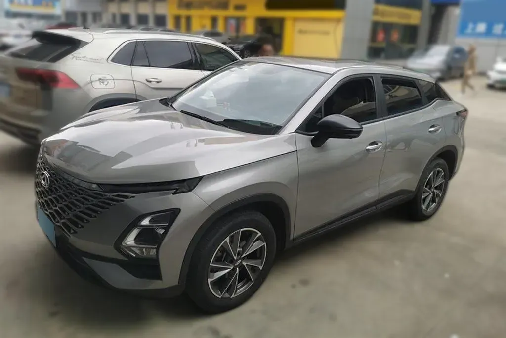 2022 Chery Omoda 1.5T 156HP L4 CVT,autocango,china used car exporter,china ev exporter,chinese used car exporter,chinese used ev exporter