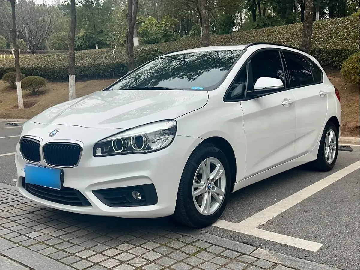 2016 BMW 2 Series Wagon 1.5T 136HP L3 6AT