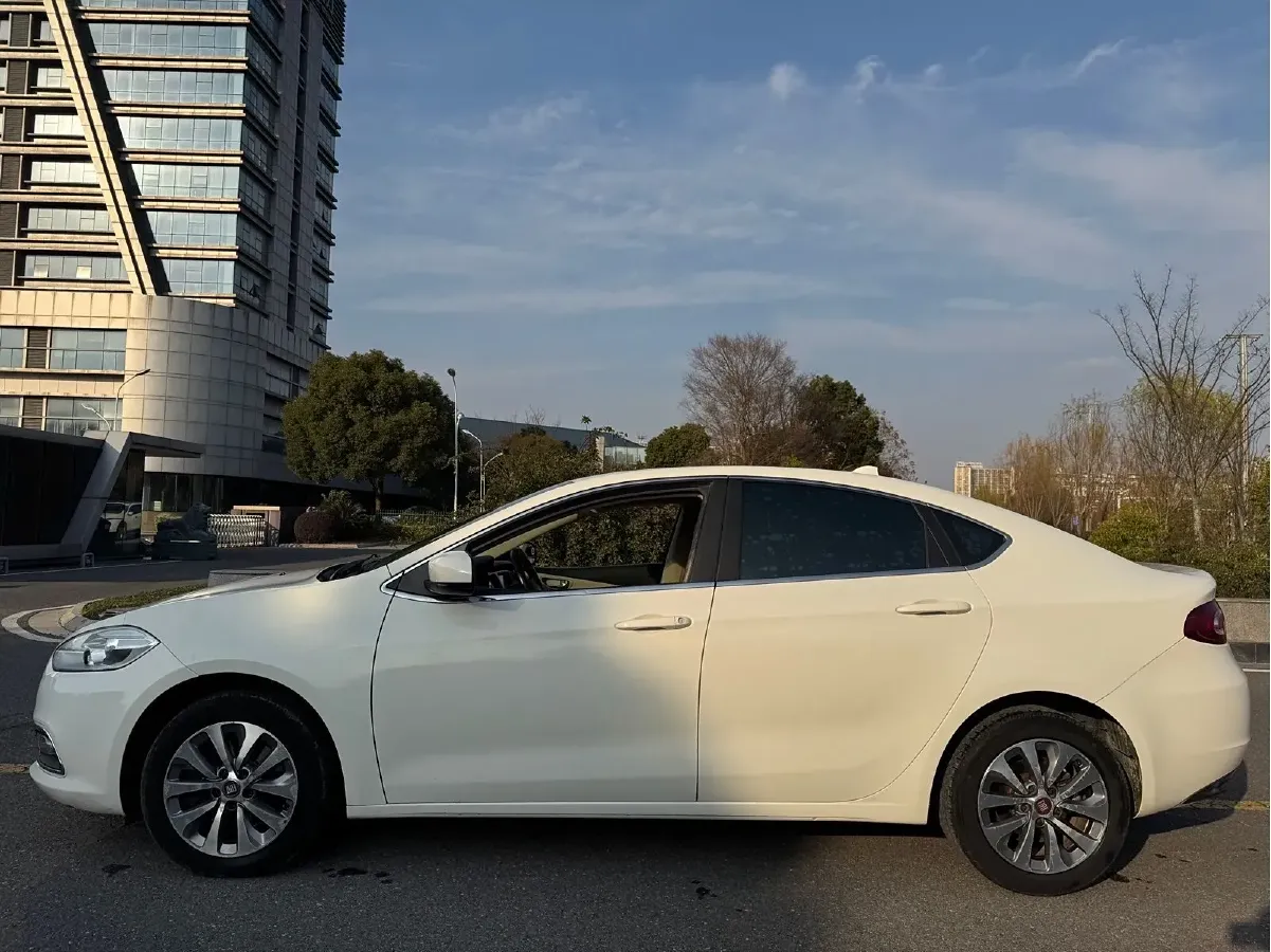 2012 Fiat Viaggio 1.4T 120HP L4 6DCT,autocango,china used car exporter,china ev exporter,chinese used car exporter,chinese used ev exporter