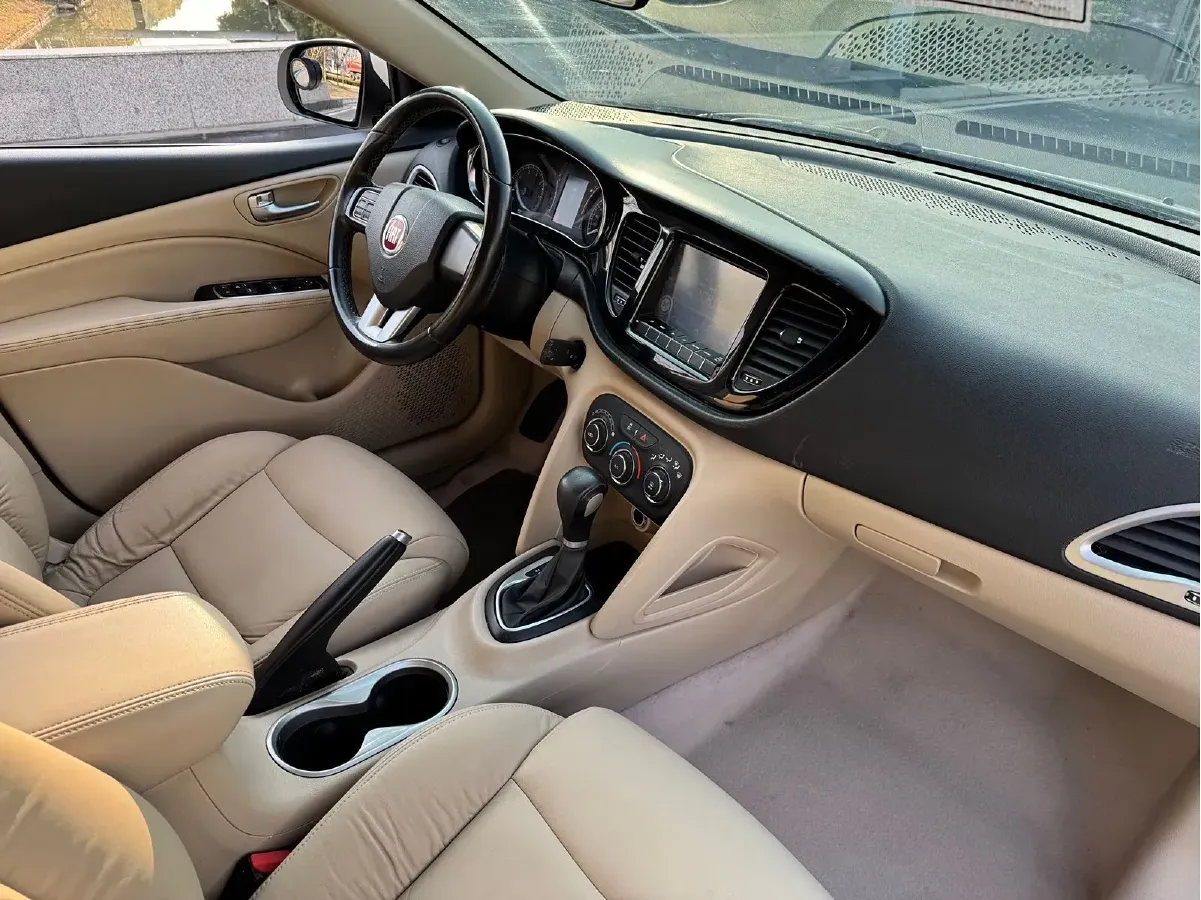 2012 Fiat Viaggio 1.4T 120HP L4 6DCT,autocango,china used car exporter,china ev exporter,chinese used car exporter,chinese used ev exporter