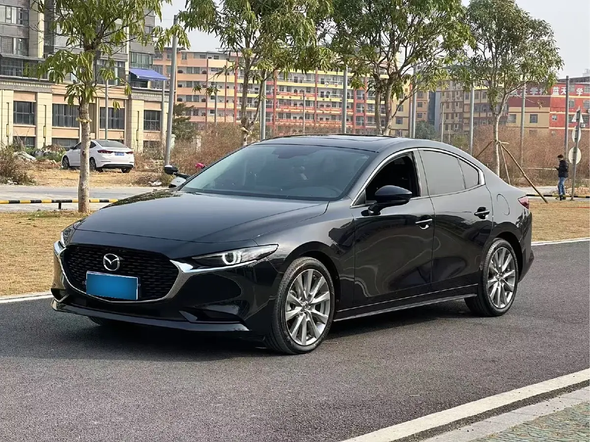 2022 Mazda 3 Axela 2.0L 158HP L4 6AT