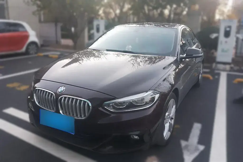 2017 BMW 1 Series 1.5T 136HP L3 6AT