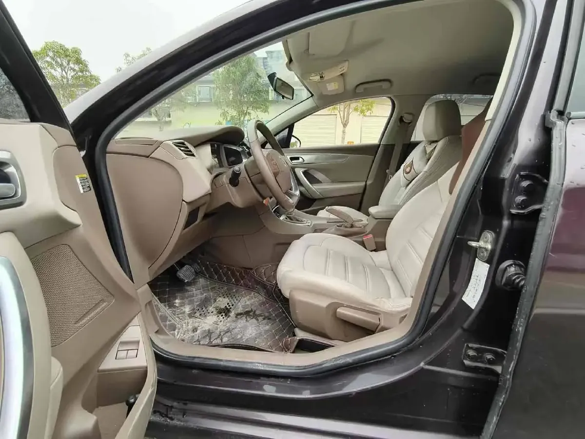 2015 DS 5LS 1.6T 163HP L4 6AT,autocango,china used car exporter,china ev exporter,chinese used car exporter,chinese used ev exporter