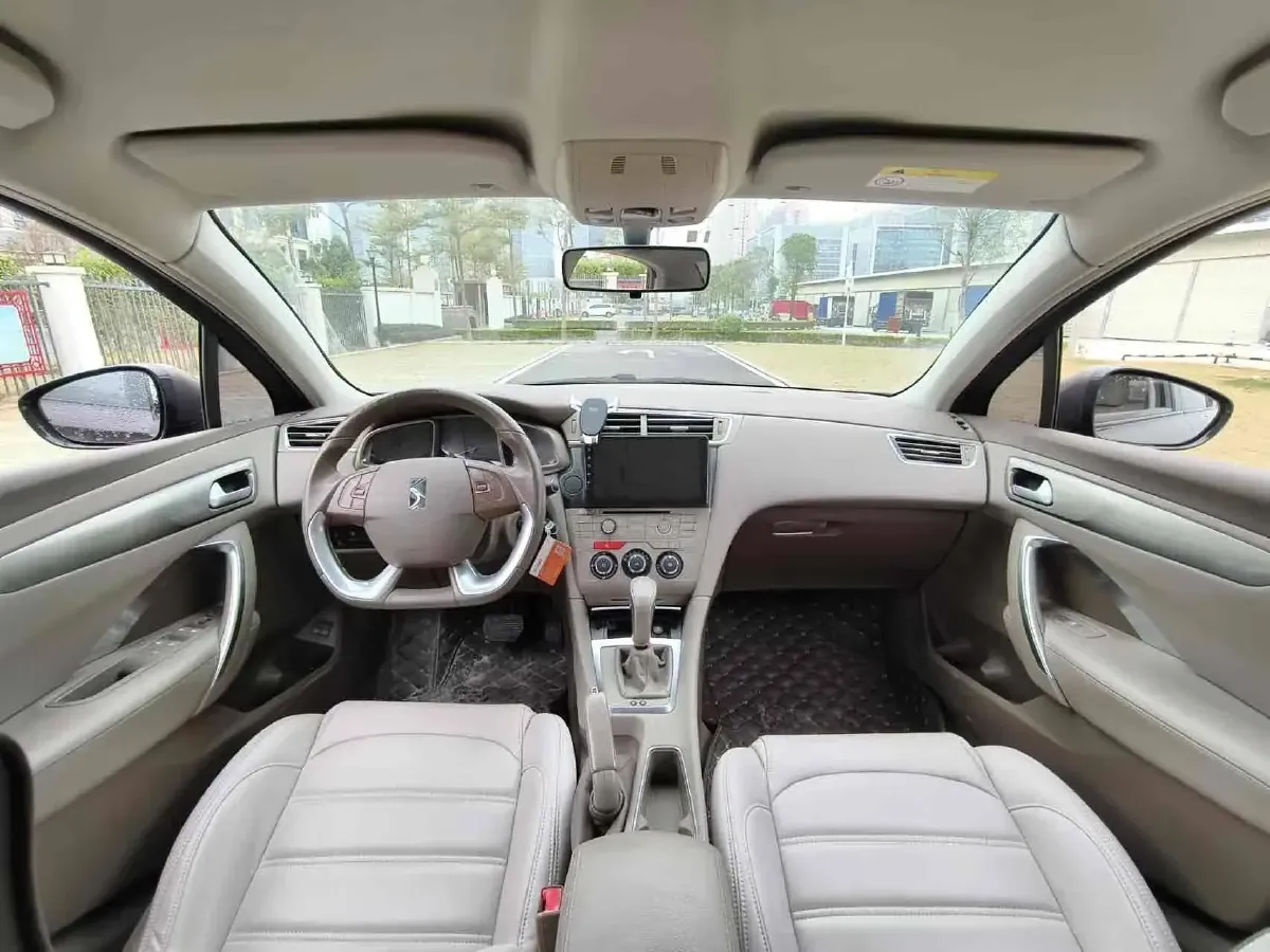 2015 DS 5LS 1.6T 163HP L4 6AT,autocango,china used car exporter,china ev exporter,chinese used car exporter,chinese used ev exporter