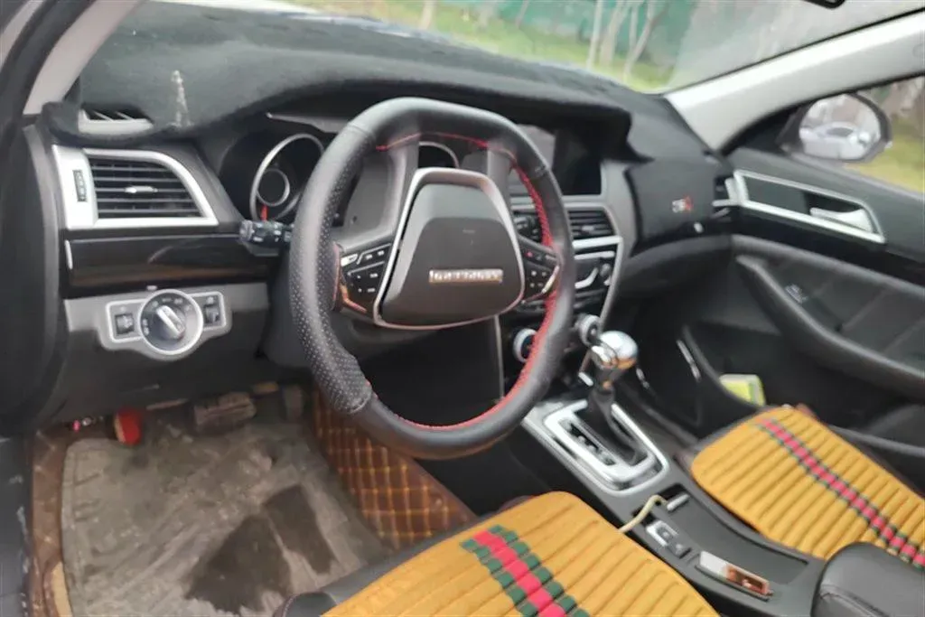 2017 Leopaard CS10 2.0T 177HP L4 6DCT,autocango,china used car exporter,china ev exporter,chinese used car exporter,chinese used ev exporter