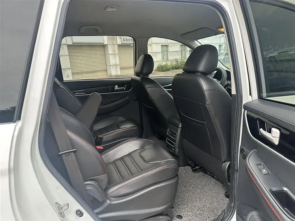 2020 DongFeng Forthing SX6 1.6L 122HP L4 5MT,autocango,china used car exporter,china ev exporter,chinese used car exporter,chinese used ev exporter