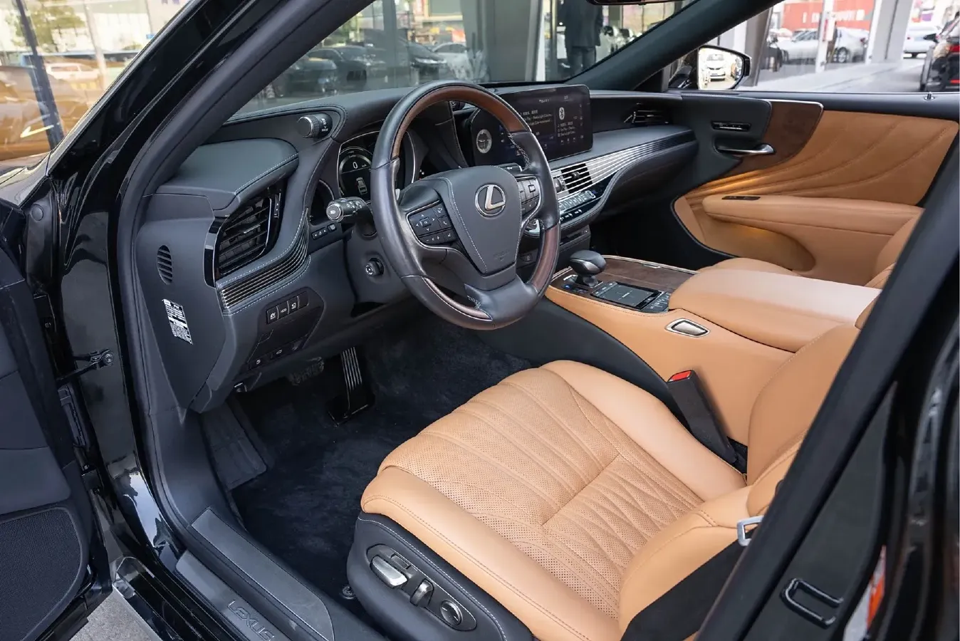 2021 Lexus LS 3.5L 299HP V6 E-CVT Hybrid,autocango,china used car exporter,china ev exporter,chinese used car exporter,chinese used ev exporter