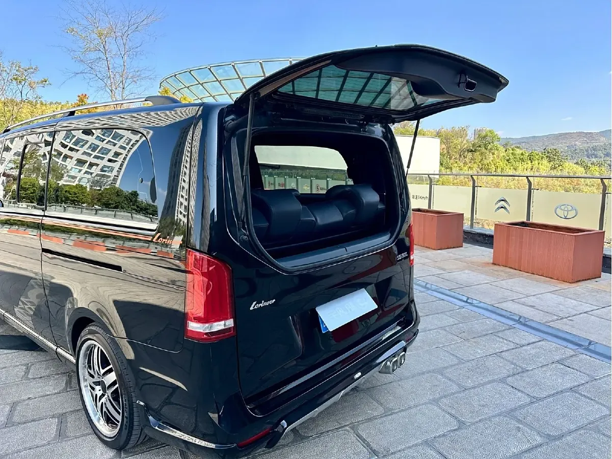 2019 Lorinser VS Series 2.0T 211HP L4 7AT,autocango,china used car exporter,china ev exporter,chinese used car exporter,chinese used ev exporter