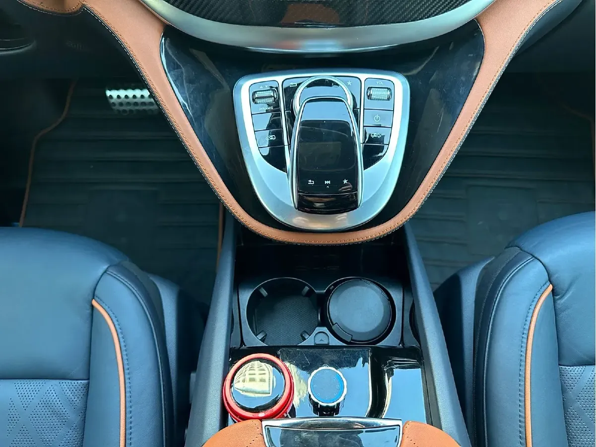 2019 Lorinser VS Series 2.0T 211HP L4 7AT,autocango,china used car exporter,china ev exporter,chinese used car exporter,chinese used ev exporter