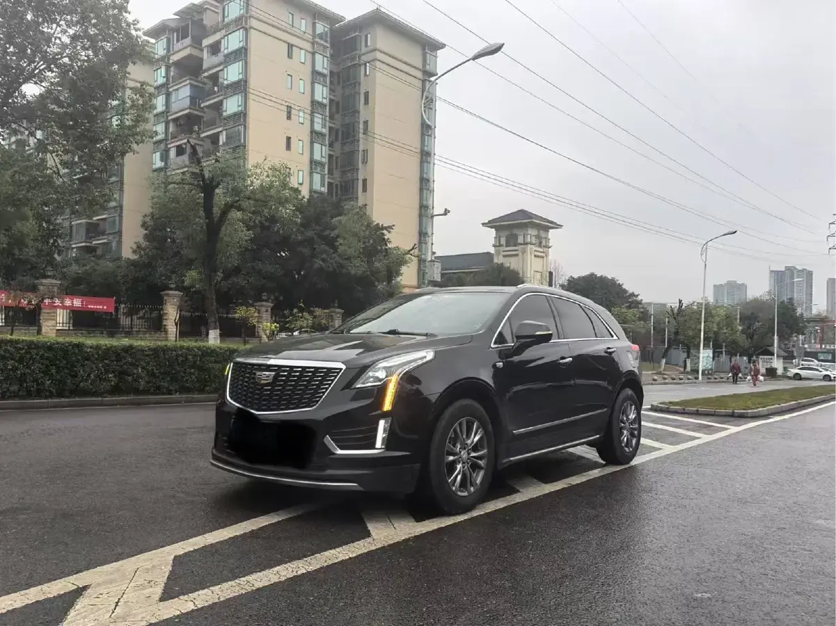 2020 Cadillac XT5 2.0T 241HP L4 9AT