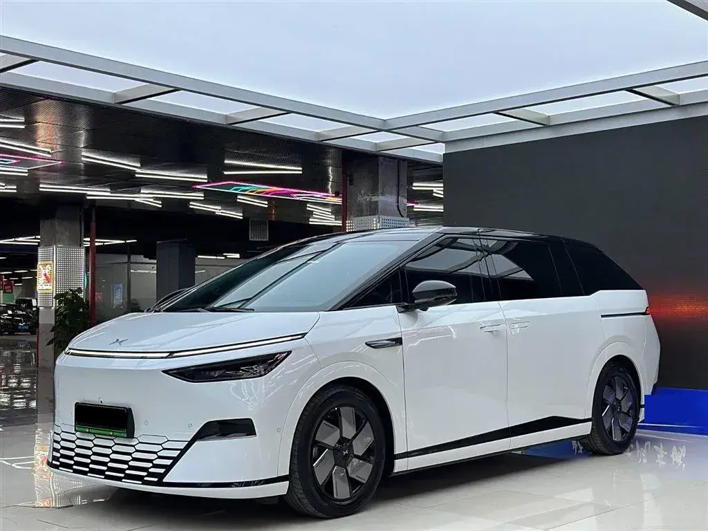 2024 Xpeng X9 BEV 101.5KWH