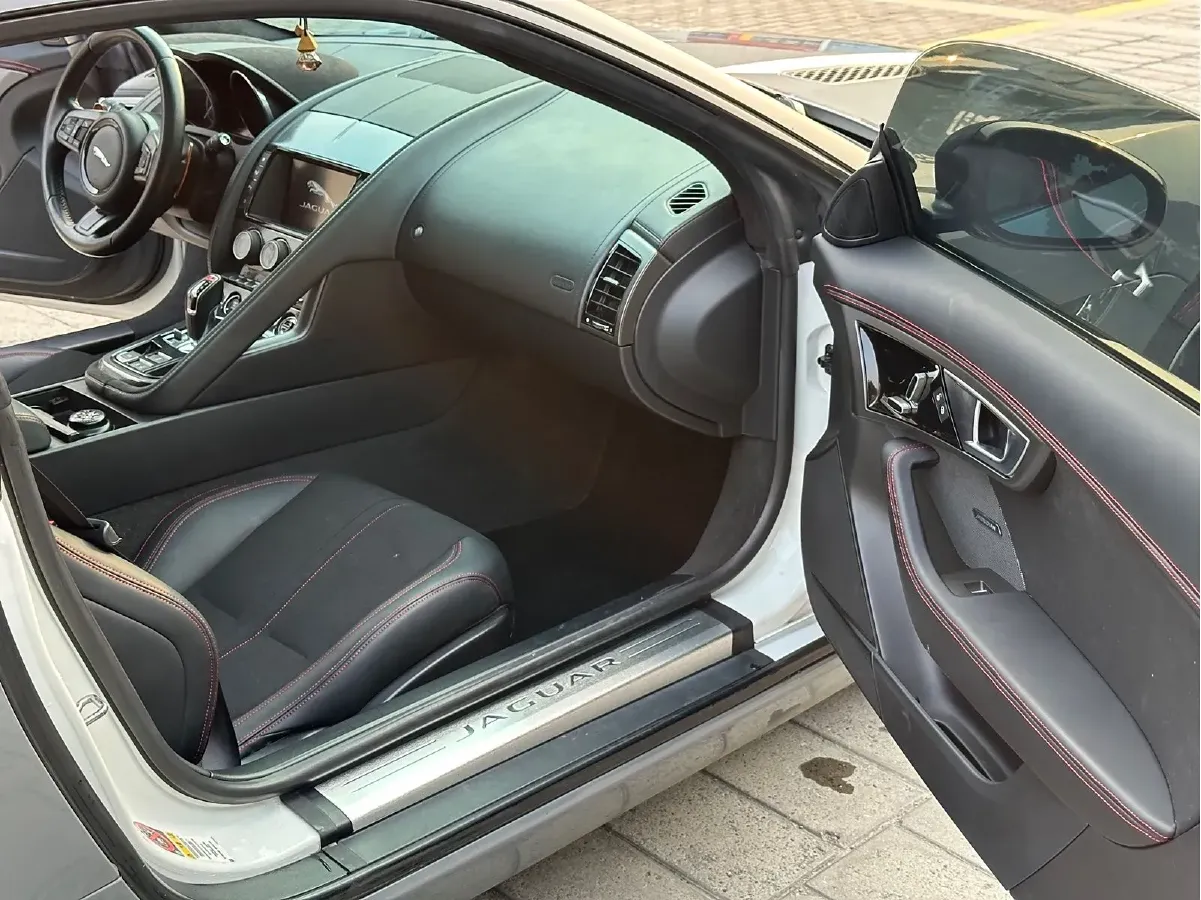 2016 Jaguar F-TYPE 3.0T 340HP V6 8AT,autocango,china used car exporter,china ev exporter,chinese used car exporter,chinese used ev exporter