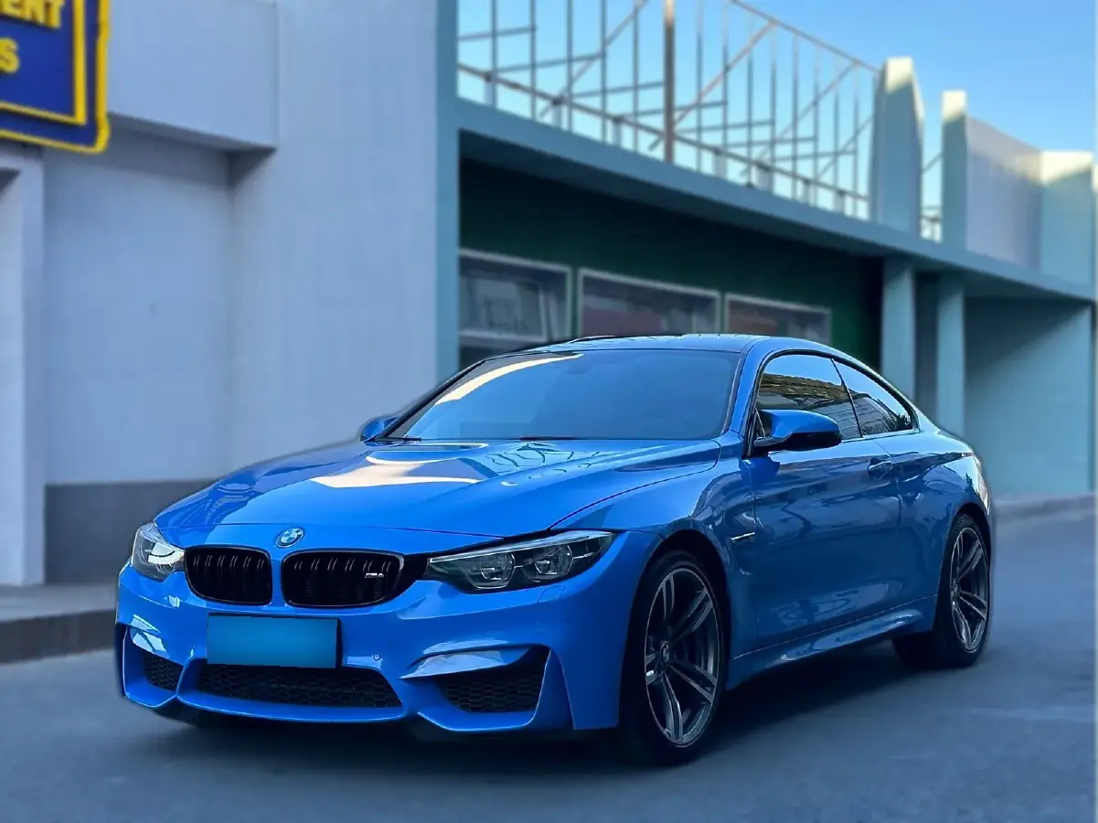 2017 BMW M4 3.0T 431HP L6 7DCT