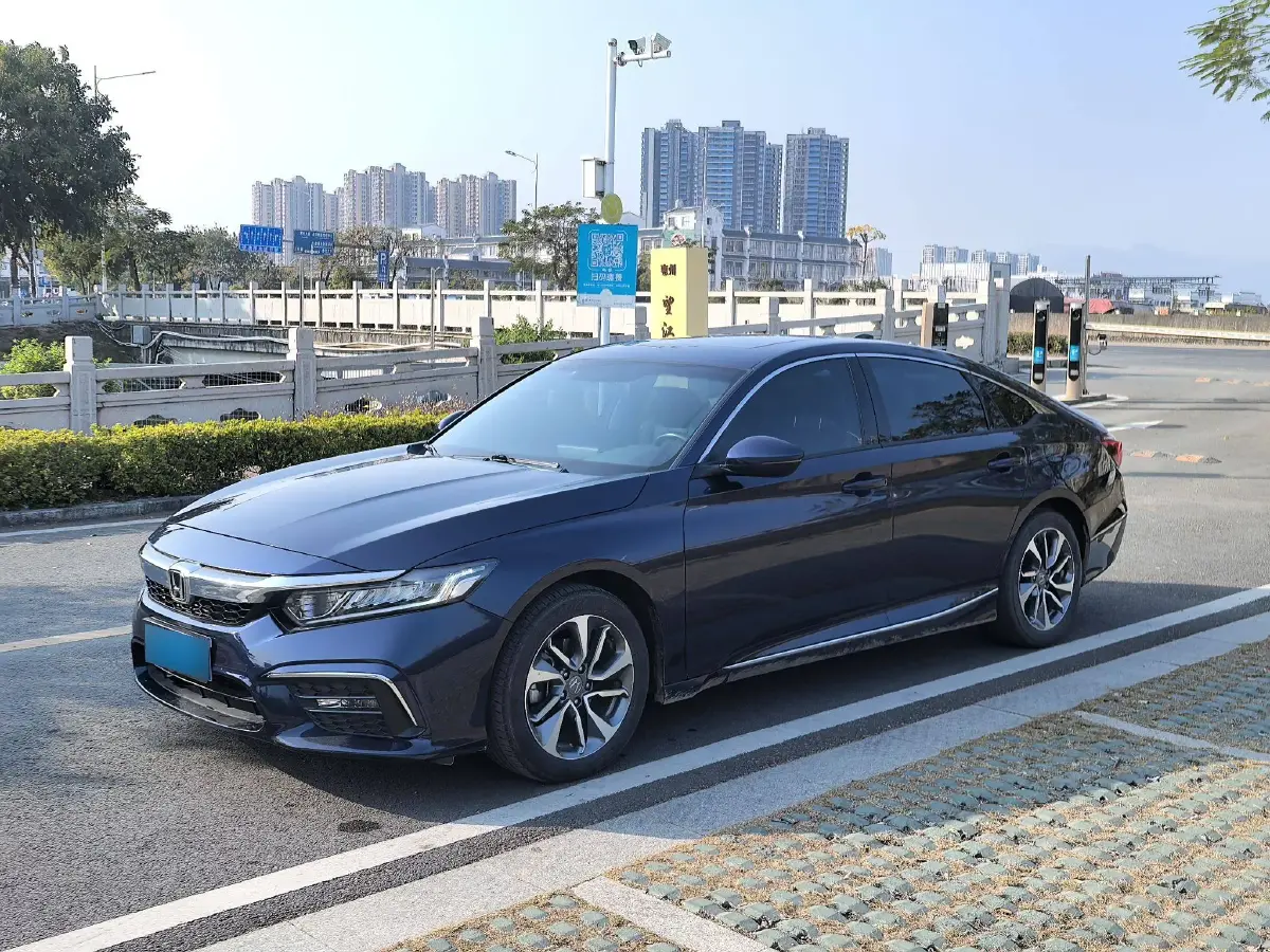 2019 Honda Inspire 1.5T 194HP L4 CVT