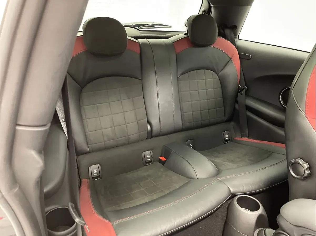 2015 MINI JCW 2.0T 231HP L4 6AT,autocango,china used car exporter,china ev exporter,chinese used car exporter,chinese used ev exporter