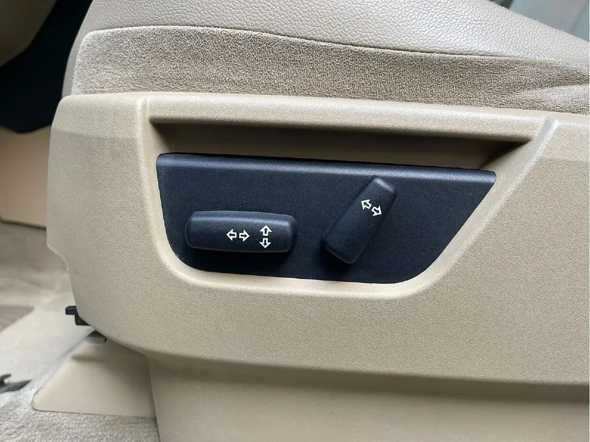 2014 Land Rover Freelander 2 2.2T 190HP L4 6AT,autocango,china used car exporter,china ev exporter,chinese used car exporter,chinese used ev exporter