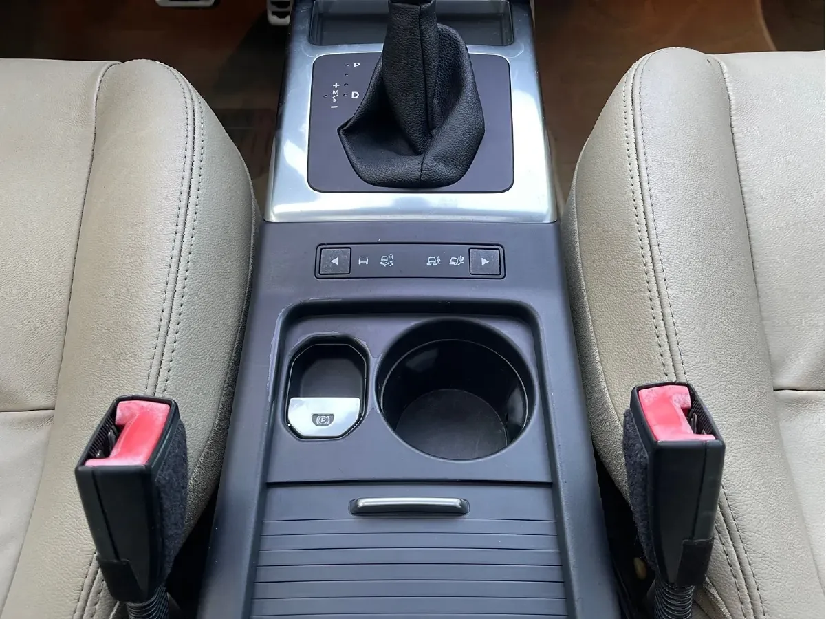 2014 Land Rover Freelander 2 2.2T 190HP L4 6AT,autocango,china used car exporter,china ev exporter,chinese used car exporter,chinese used ev exporter