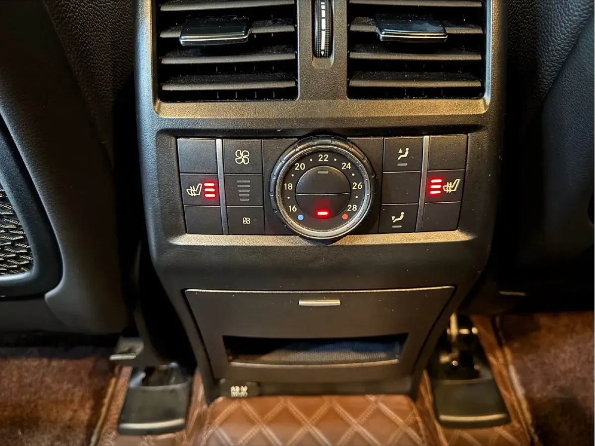 2021 BeiJing BJ90 4.0T 422HP V8 9AT,autocango,china used car exporter,china ev exporter,chinese used car exporter,chinese used ev exporter