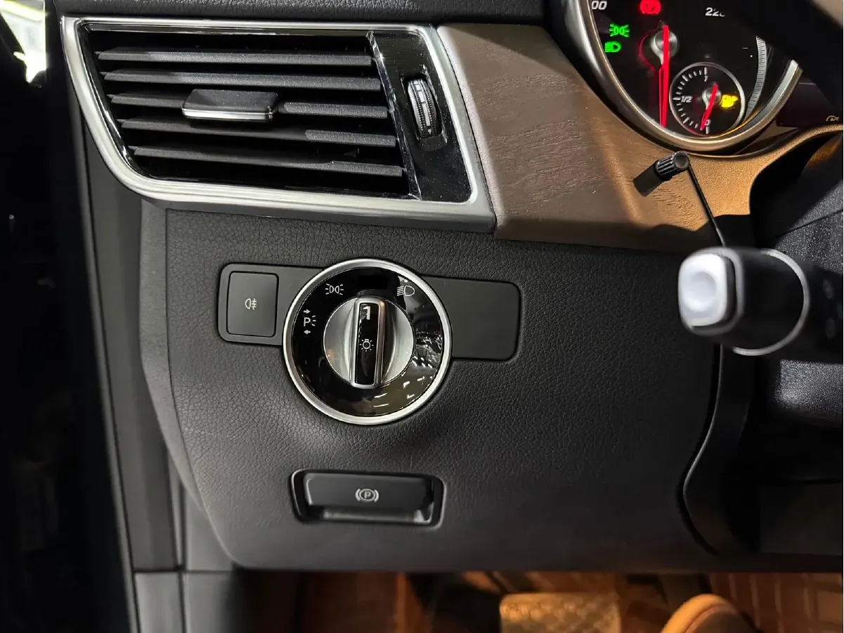 2021 BeiJing BJ90 4.0T 422HP V8 9AT,autocango,china used car exporter,china ev exporter,chinese used car exporter,chinese used ev exporter