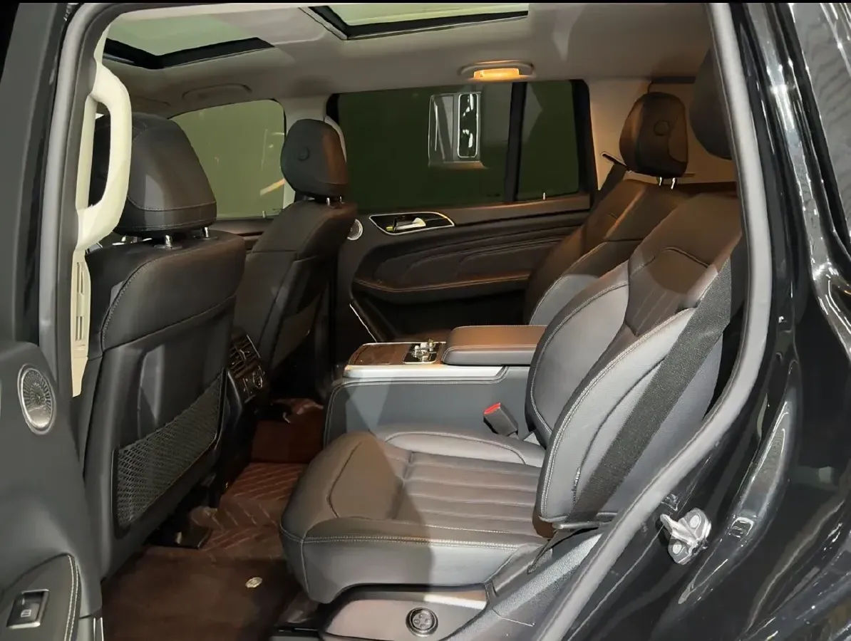 2021 BeiJing BJ90 4.0T 422HP V8 9AT,autocango,china used car exporter,china ev exporter,chinese used car exporter,chinese used ev exporter