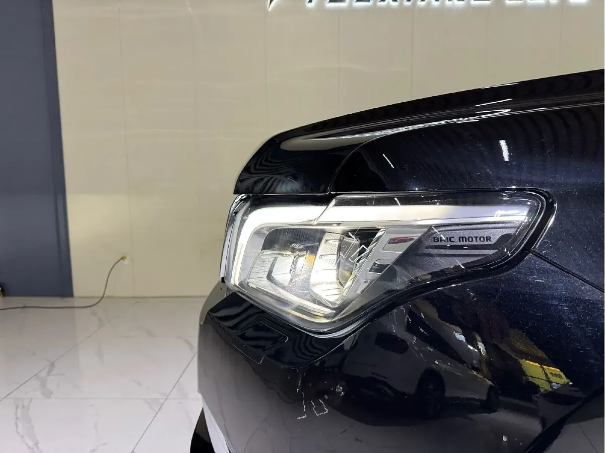 2021 BeiJing BJ90 4.0T 422HP V8 9AT,autocango,china used car exporter,china ev exporter,chinese used car exporter,chinese used ev exporter