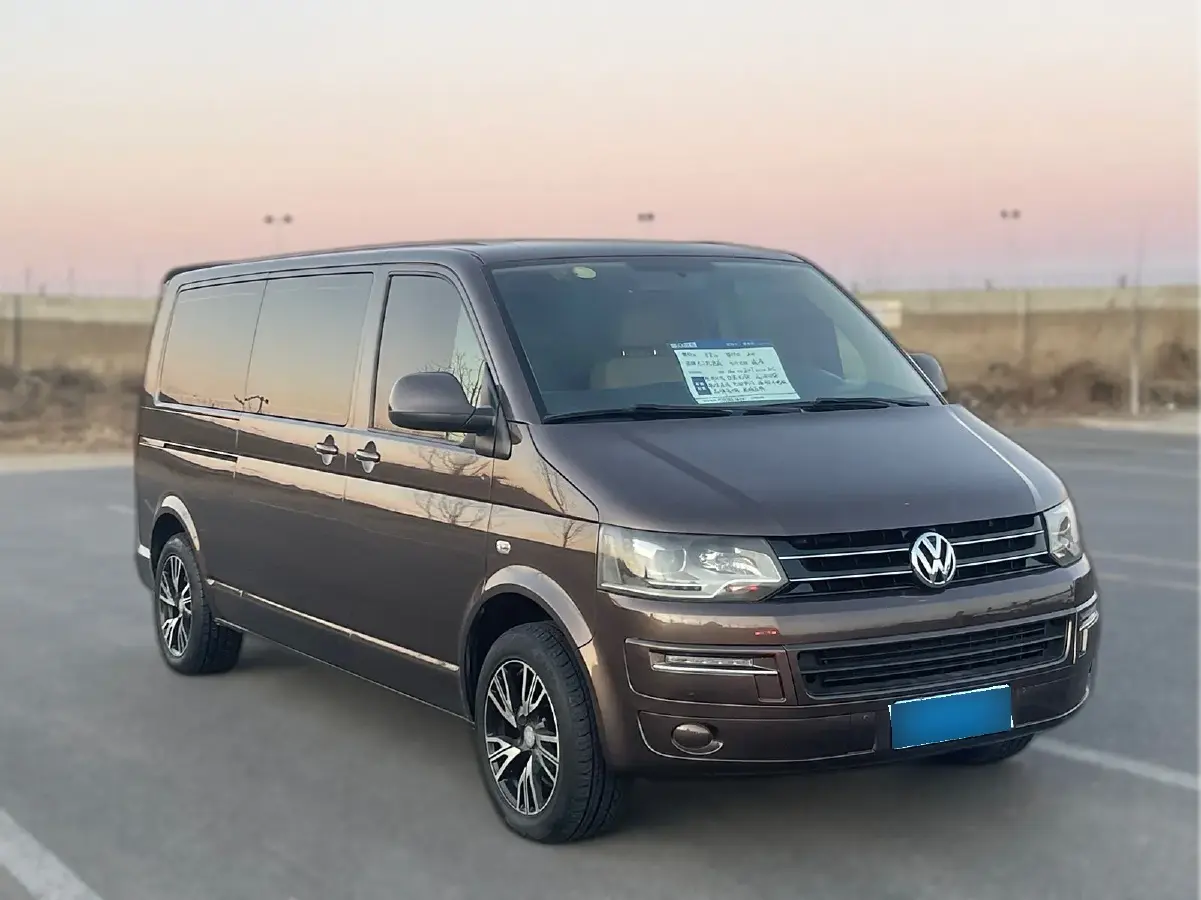 2015 Volkswagen Caravelle 2.0T 204HP L4 7DCT