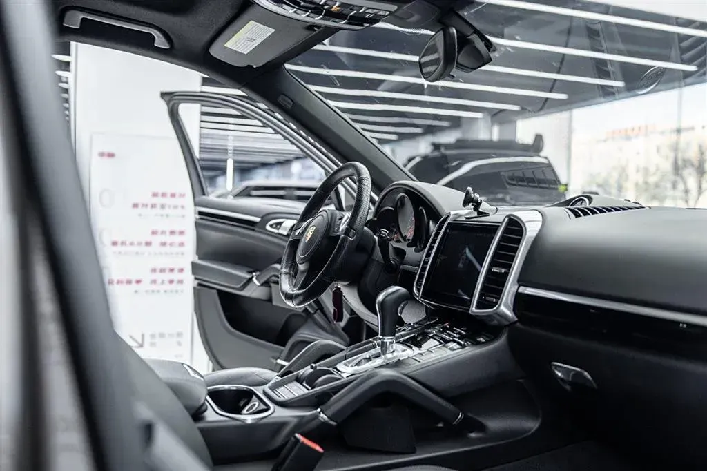 2014 TECHART Cayenne 3.6L 304HP V6 8AT,autocango,china used car exporter,china ev exporter,chinese used car exporter,chinese used ev exporter