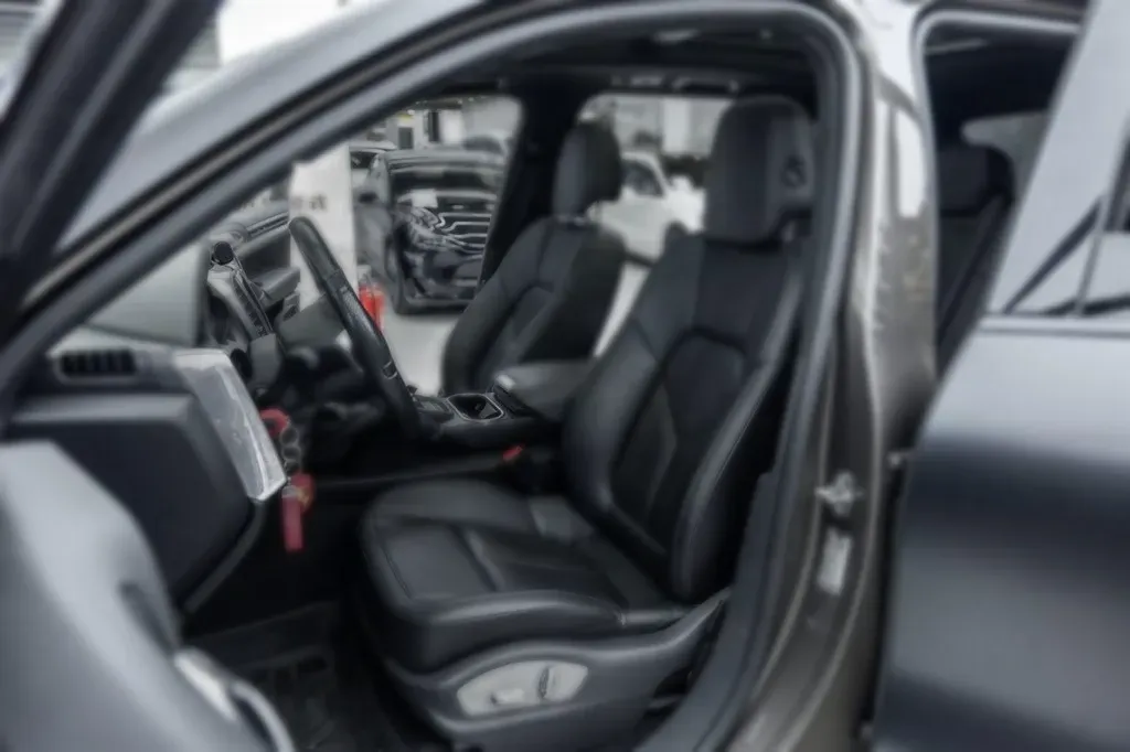 2014 TECHART Cayenne 3.6L 304HP V6 8AT,autocango,china used car exporter,china ev exporter,chinese used car exporter,chinese used ev exporter