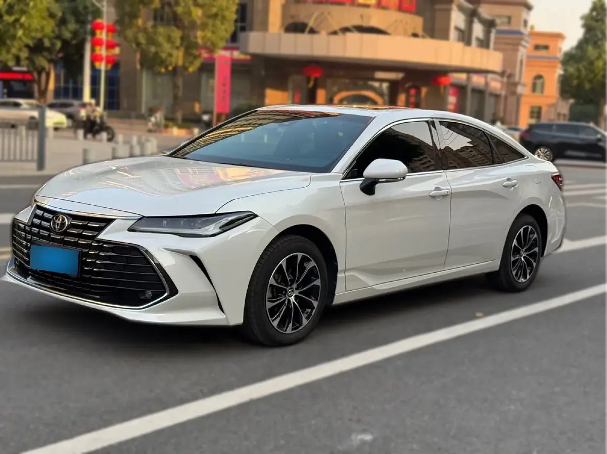 2023 Toyota Avalon 2.0L 177HP L4 CVT