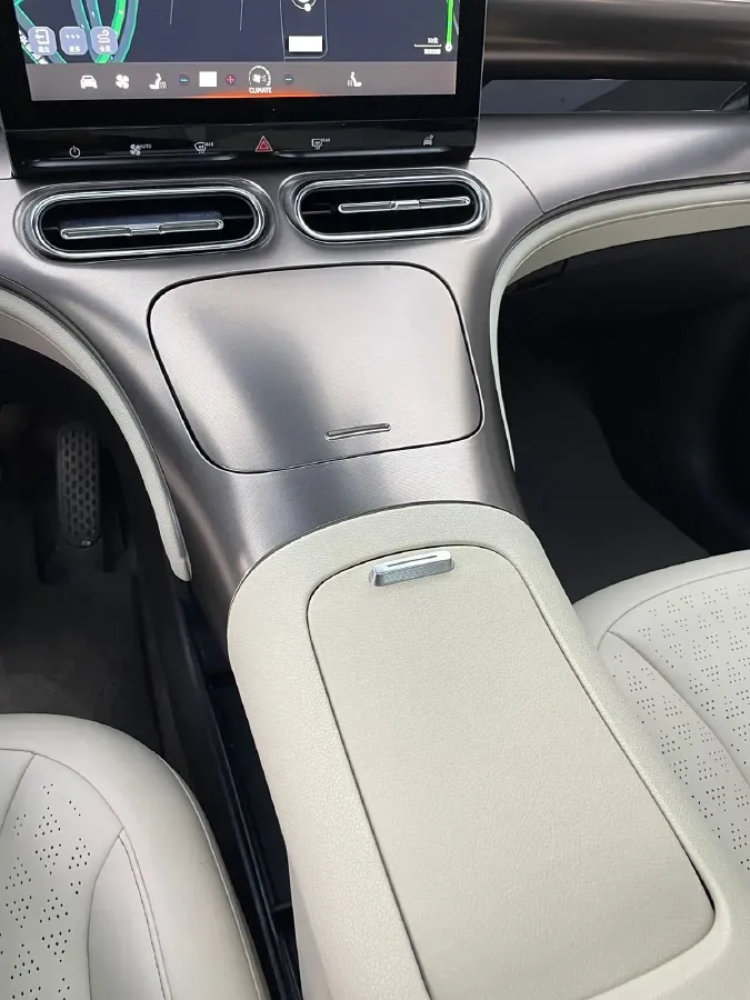 2022 Smart smart Elf 1 BEV 66KWH,autocango,china used car exporter,china ev exporter,chinese used car exporter,chinese used ev exporter