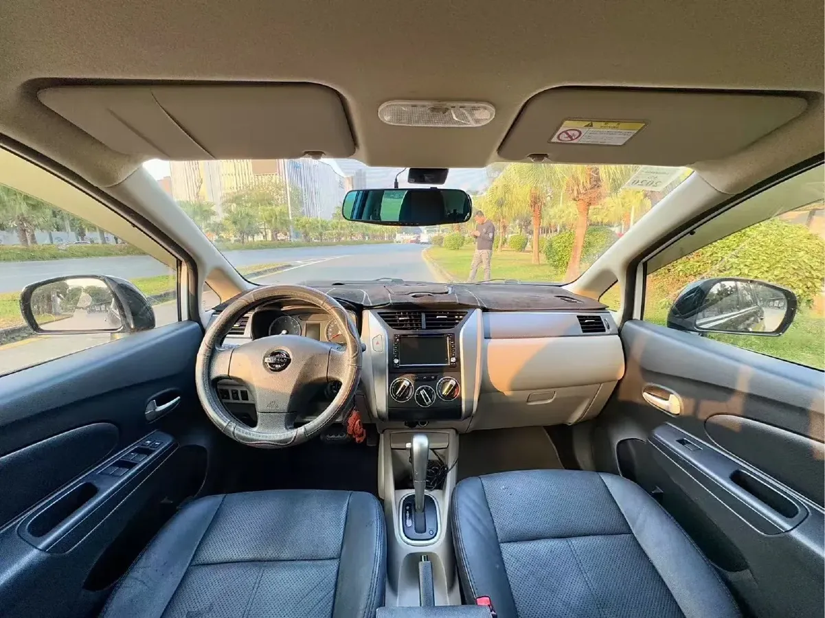 2016 Venucia R50 1.6L 117HP L4 4AT,autocango,china used car exporter,china ev exporter,chinese used car exporter,chinese used ev exporter