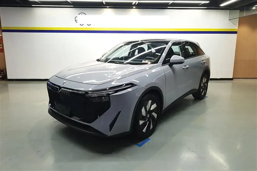 2023 Venucia Grand V DD-i 1.5T 163HP L4 E-CVT PHEV 18.4KWH