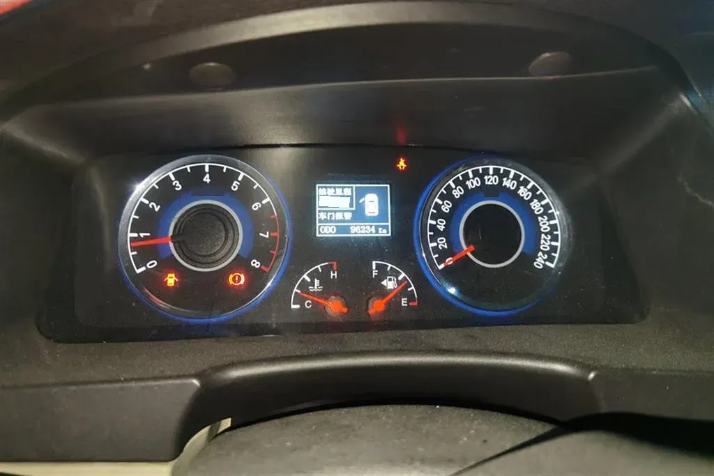 2013 Geely GC7 1.5L 109HP L4 5MT,autocango,china used car exporter,china ev exporter,chinese used car exporter,chinese used ev exporter