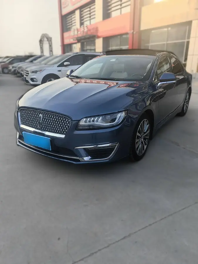 2018 Lincoln MKZ 2.0T 203HP L4 6AT