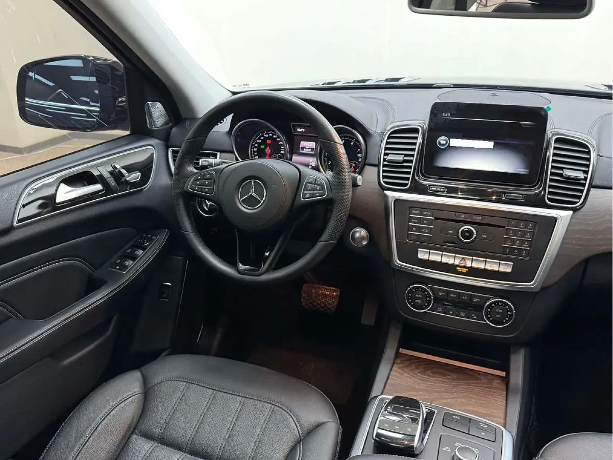 2021 BeiJing BJ90 4.0T 422HP V8 9AT,autocango,china used car exporter,china ev exporter,chinese used car exporter,chinese used ev exporter