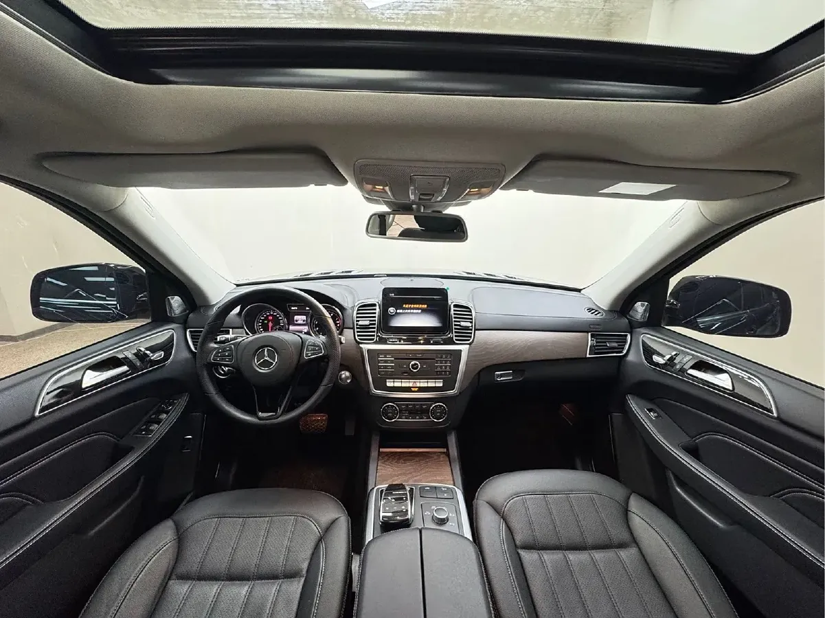 2021 BeiJing BJ90 4.0T 422HP V8 9AT,autocango,china used car exporter,china ev exporter,chinese used car exporter,chinese used ev exporter